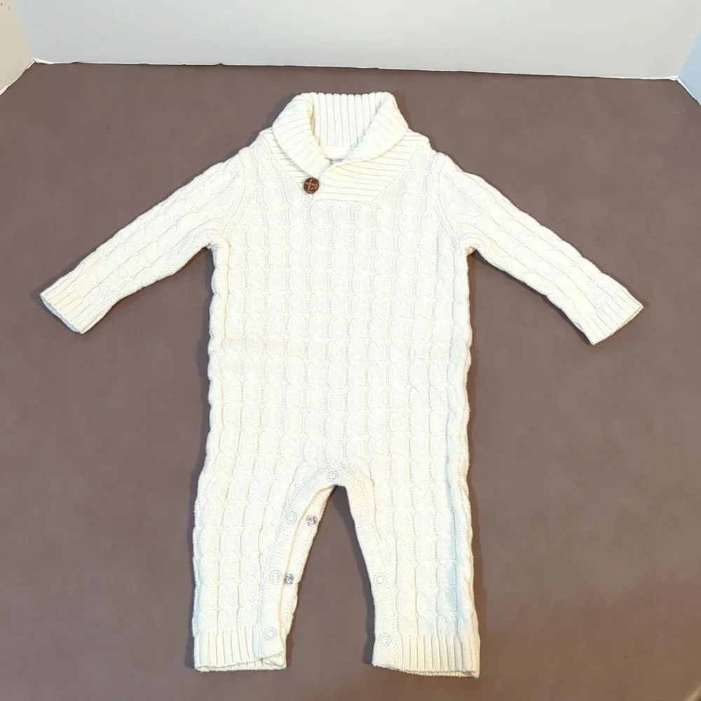 Aspen Kids Sweater One Piece Outfit 0-3 months White Cableknit Romper Bodysuit